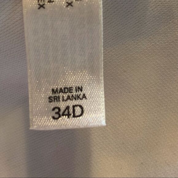 Victoria’s Secret Bikini Top Size 34D - Picture 4 of 10